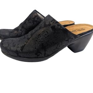 Naot Dream Black Lace Nubuck Leather Mules NWOB Comfort Clogs Size 41 US 9.5